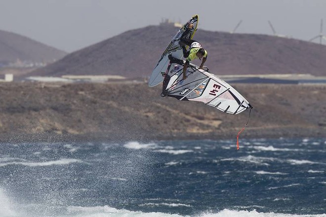 Alonso tweaked - PWA Pozo Gran Canaria World Cup 2011 ©  John Carter / PWA http://www.pwaworldtour.com